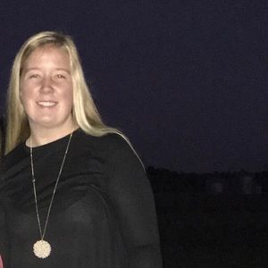 Meet your Posher, Leeann